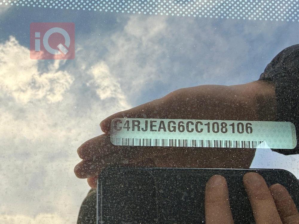 جيب جراند شيروكي